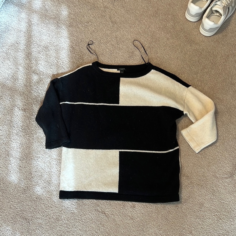 Black and white quarter length sleeve Ann Taylor sweater